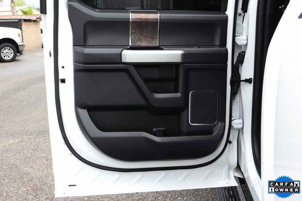 Used 2022 Ford F350 Lariat w/ Black Appearance Package image 39