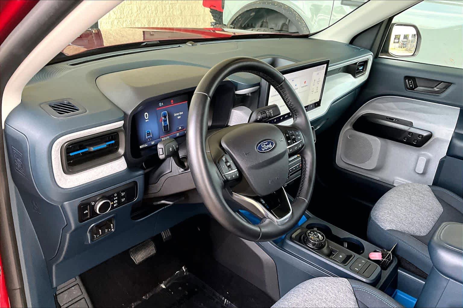 Used 2025 Ford Maverick XLT w/ XLT Luxury Package image 18