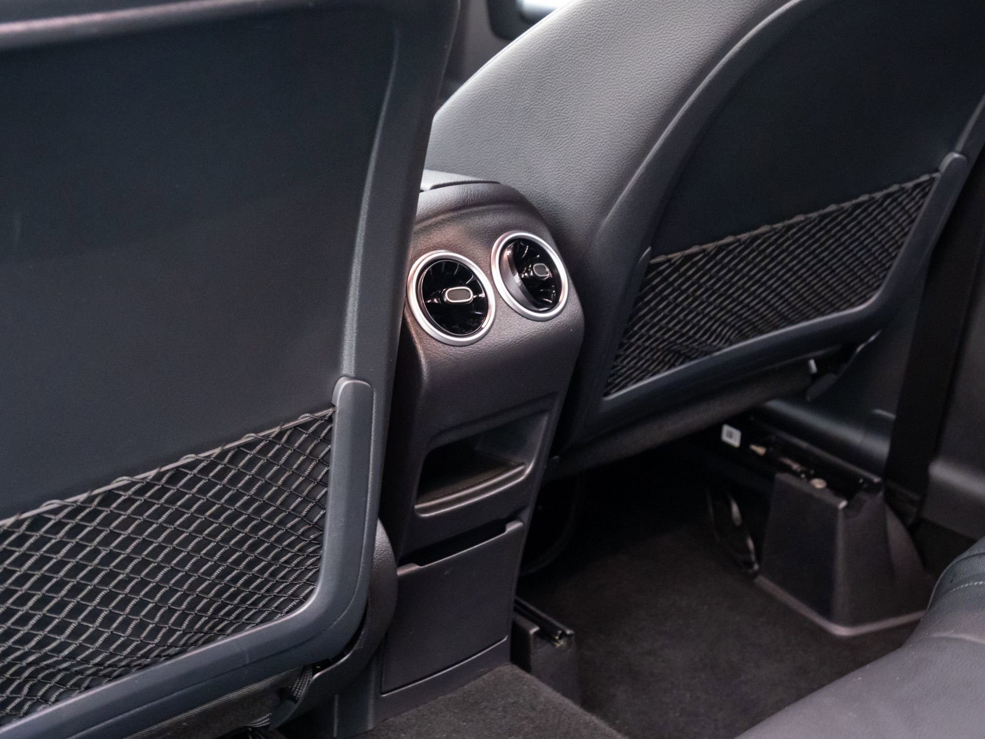 Certified 2025 Mercedes-Benz GLA 250 GLA 250 w/ Exclusive Package image 21