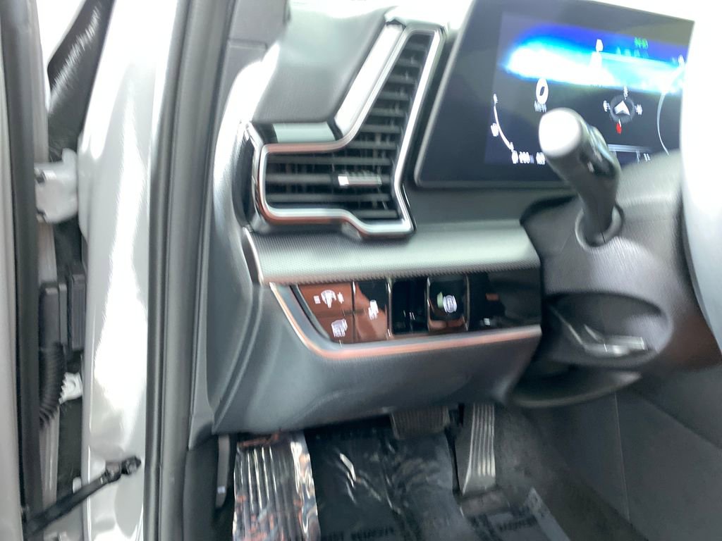 Certified 2025 Kia Sportage SX image 13