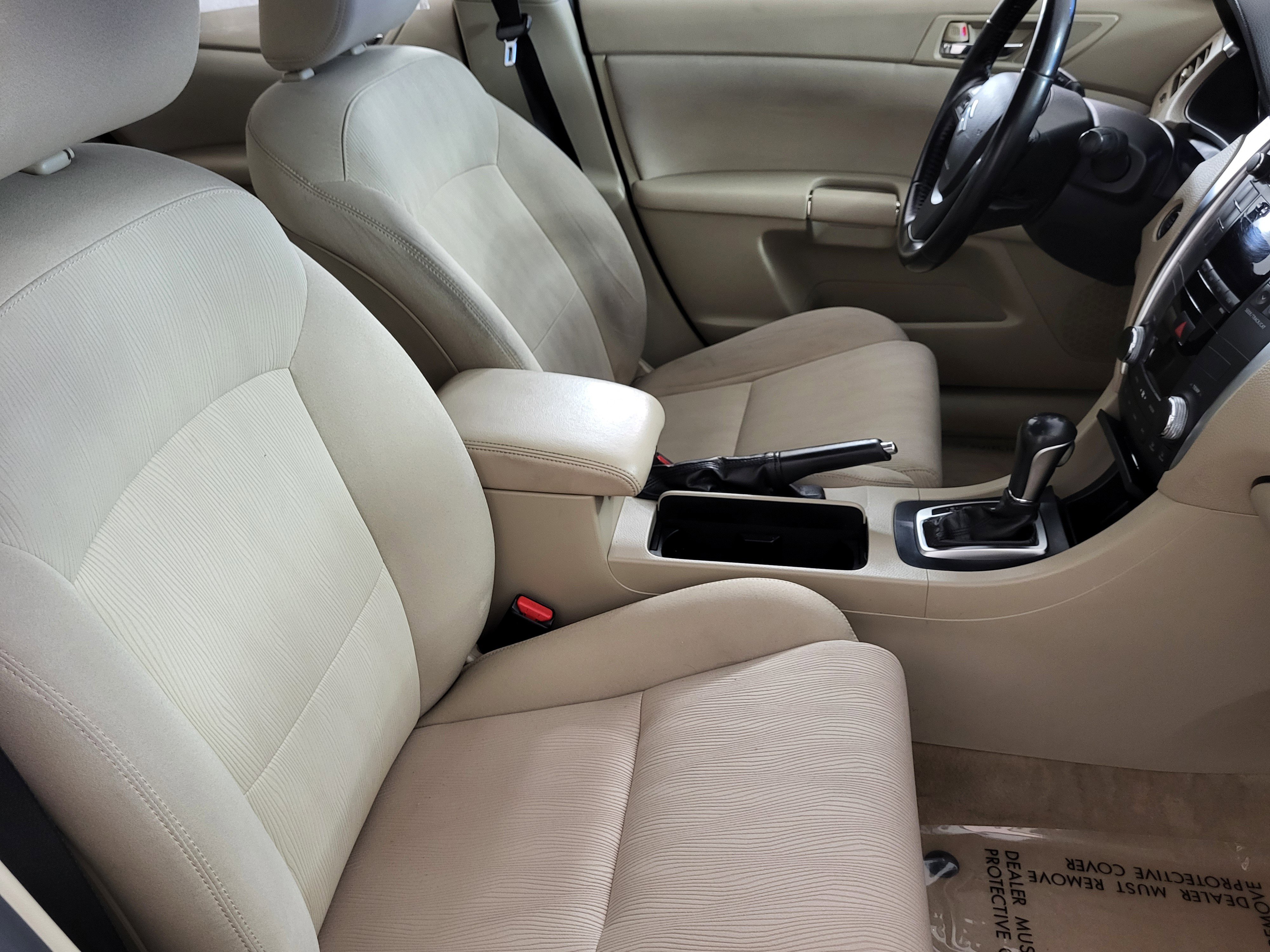 Used 2010 Suzuki Kizashi SE image 13