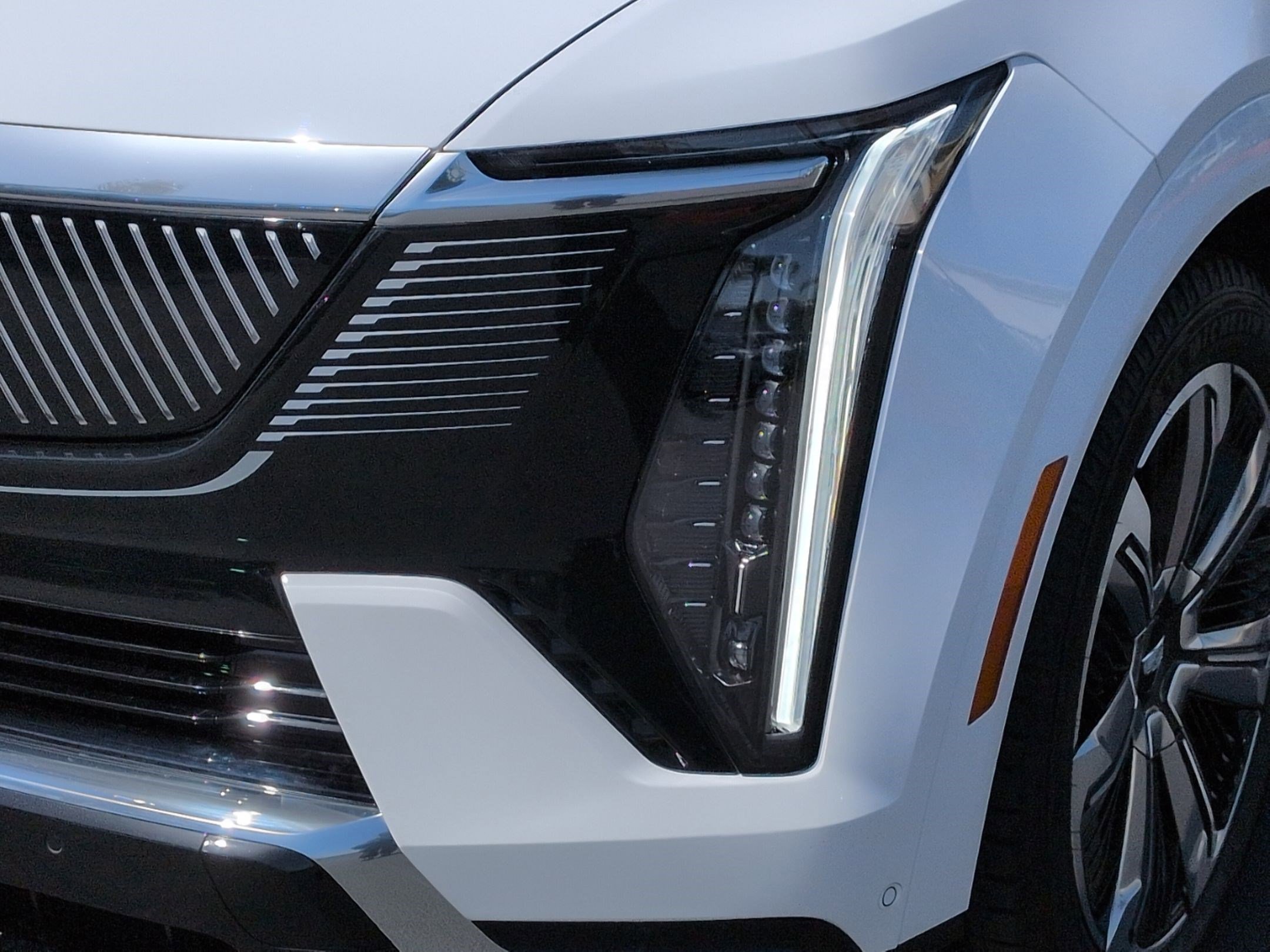 Used 2025 Cadillac Escalade IQ Luxury 1 AWD/4WD image 6