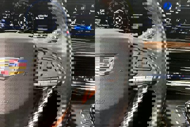 Used 2021 Cadillac Escalade Premium Luxury w/ Performance Package image 24