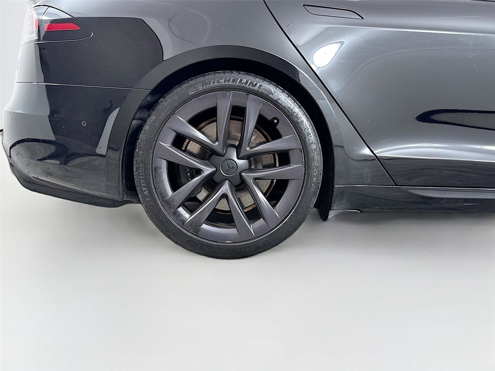 Used 2022 Tesla Model S AWD/4WD image 20