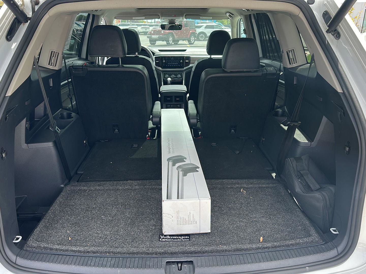 Used 2023 Volkswagen Atlas SEL AWD/4WD image 20