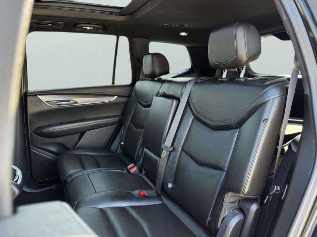 Used 2024 Cadillac XT6 Luxury w/ LPO, Floor Liner Package FWD image 37