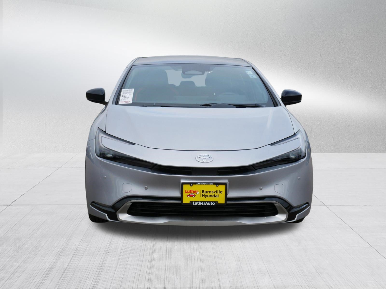Used 2024 Toyota Prius Prime Premium w/ Advanced Technology Package FWD image 2