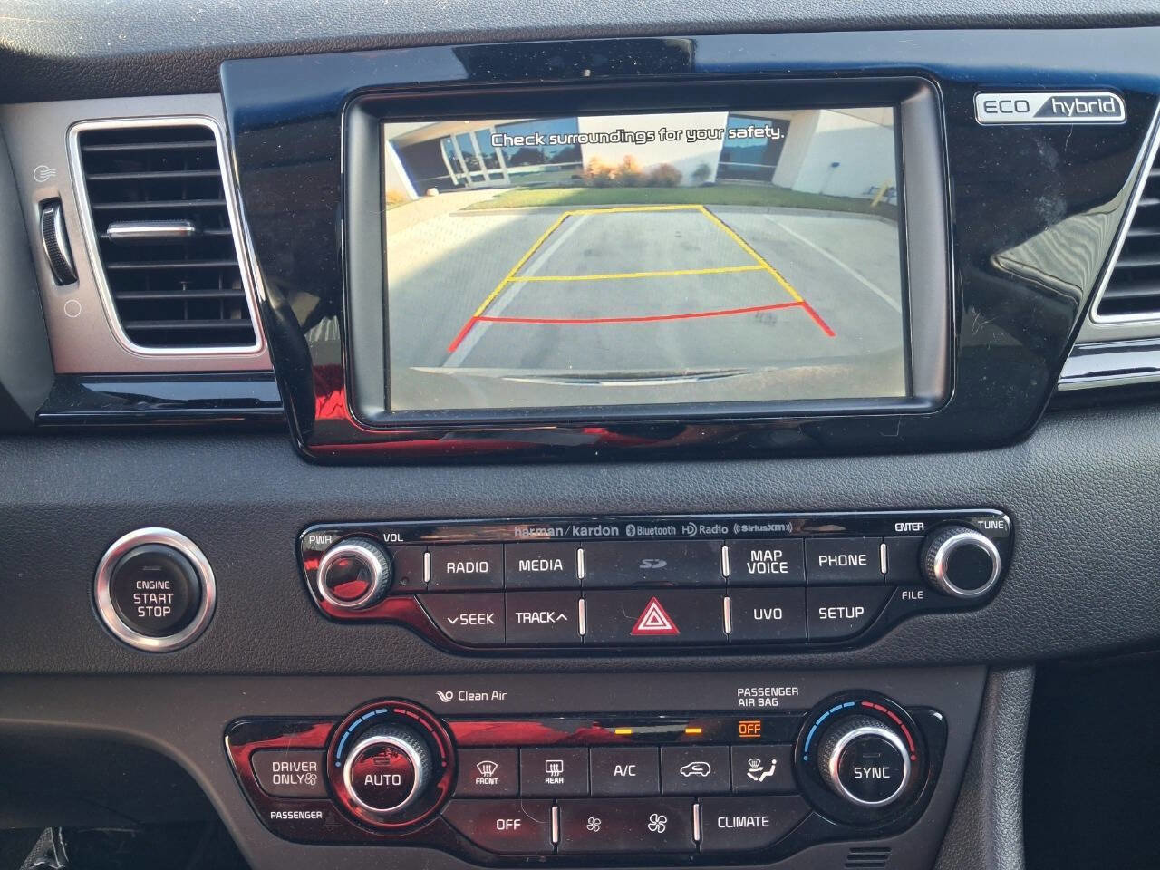 Used 2018 Kia Niro Touring w/ Paint Protection Package image 23