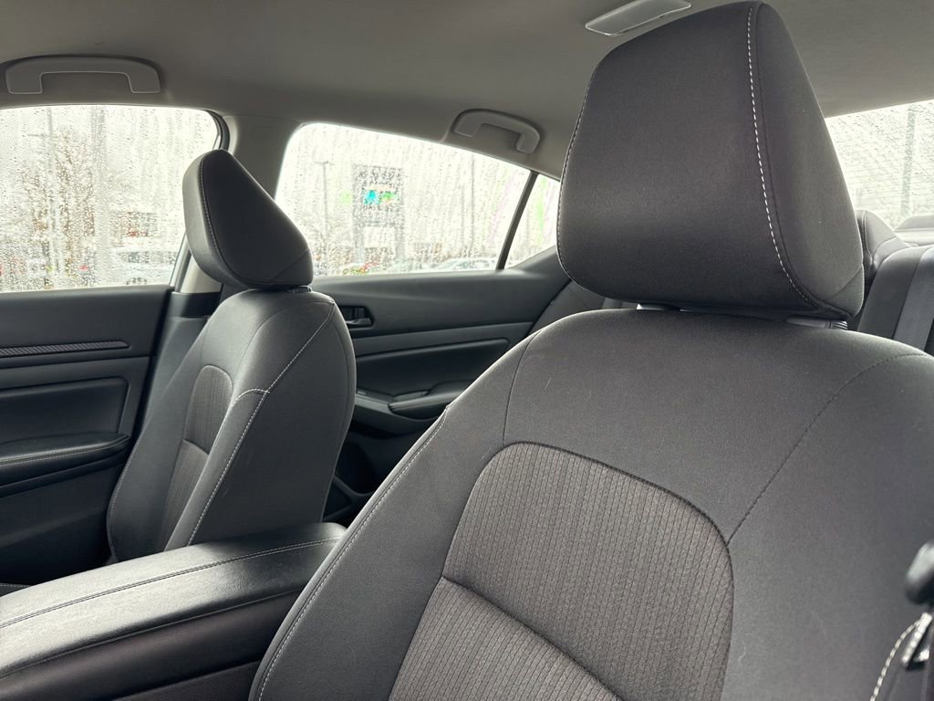 Used 2024 Nissan Altima 2.5 SV image 12