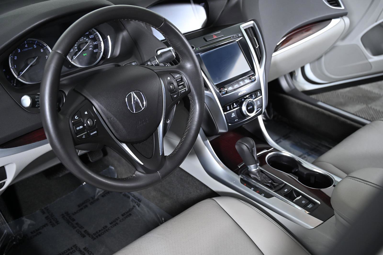 Used 2015 Acura TLX w/ Technology Package image 11