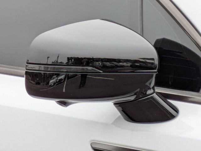 Used 2023 Kia Sorento SX Prestige image 12