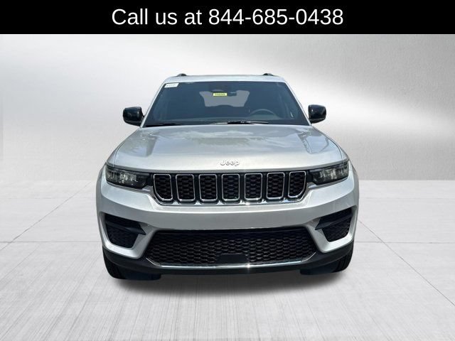 New 2026 Jeep Grand Cherokee Laredo X RWD video 2