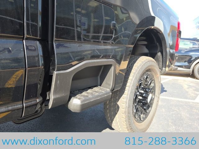 New 2026 Ford F250 Lariat w/ Black Appearance Package image 13