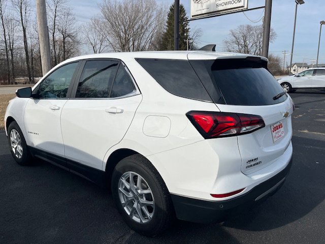 Used 2022 Chevrolet Equinox LT image 3