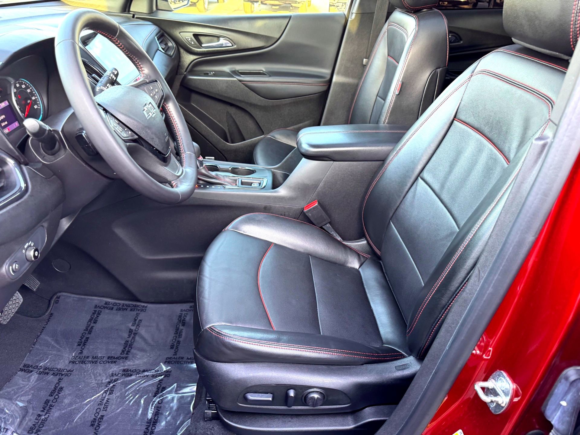 Used 2022 Chevrolet Equinox RS w/ RS Leather Package image 12