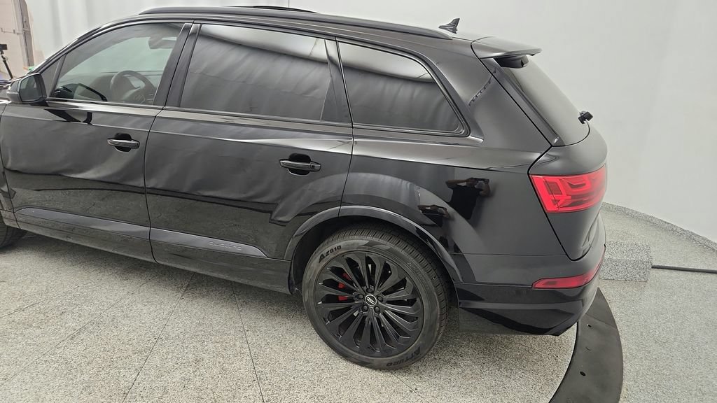 Used 2018 Audi Q7 3.0T Prestige w/ Prestige Package AWD/4WD image 17