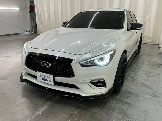 Used 2018 INFINITI Q50 Luxe w/ Essential Package (3.0T Luxe) AWD/4WD image 8