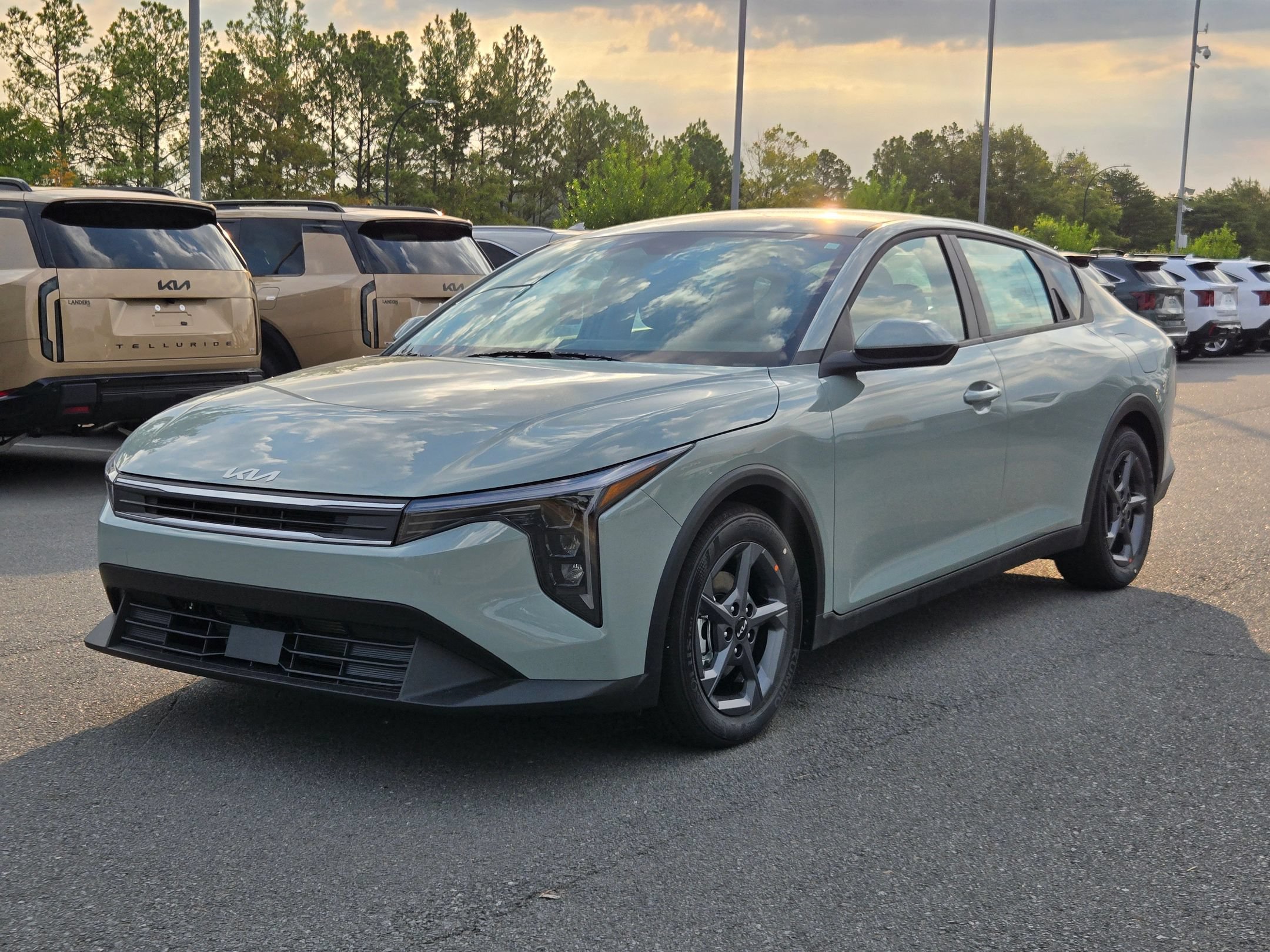 New 2026 Kia K4 FWD image 3