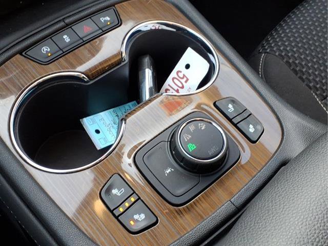 Used 2023 GMC Acadia SLE image 23