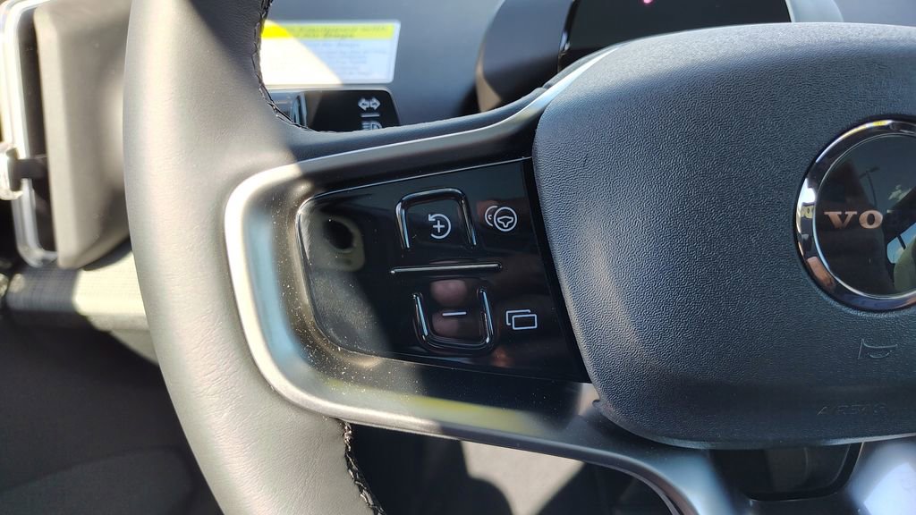 New 2025 Volvo EX30 Plus w/ Climate Package AWD/4WD image 14
