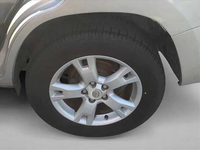 Used 2012 Toyota RAV4 FWD image 25
