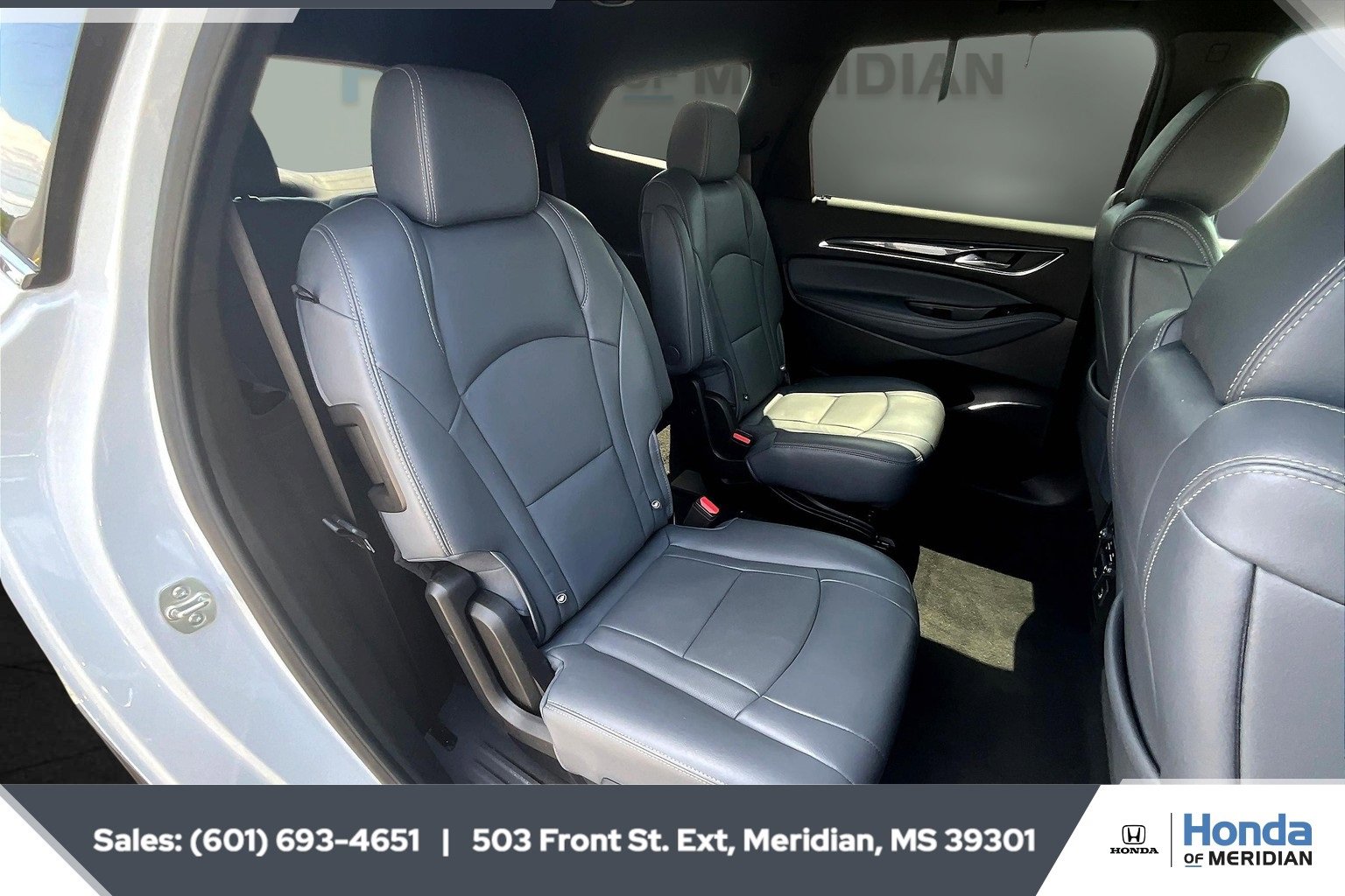 Used 2024 Buick Enclave Premium image 20