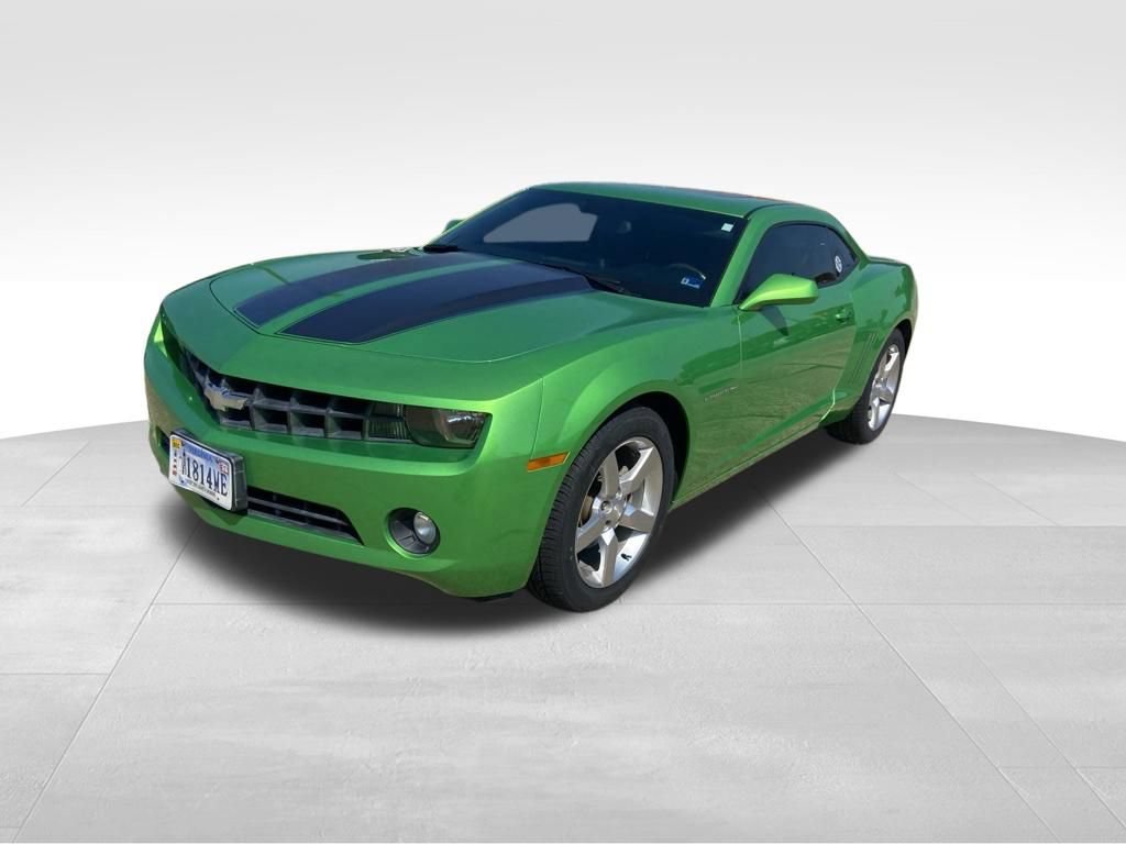 Used 2010 Chevrolet Camaro LT RWD image 2