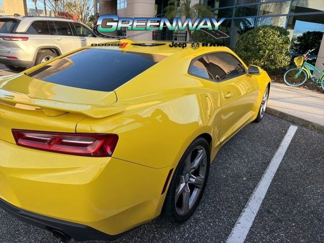 Used 2018 Chevrolet Camaro SS image 4