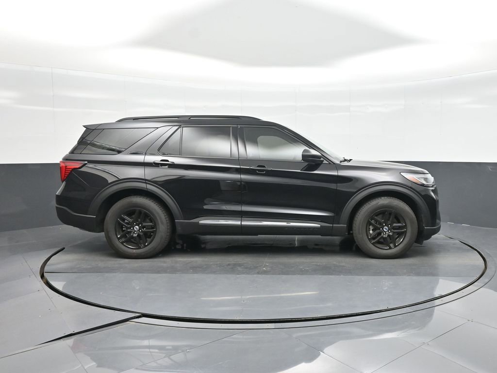 New 2025 Ford Explorer Active w/ Active Comfort Package image 16