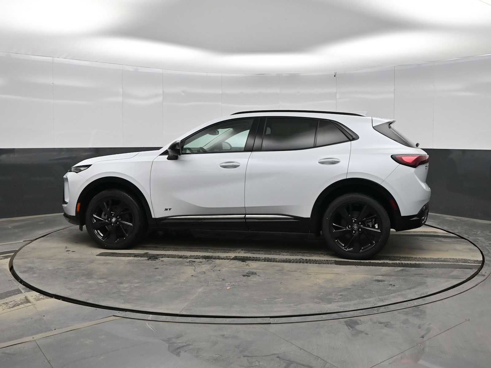 New 2026 Buick Envision Sport Touring image 5