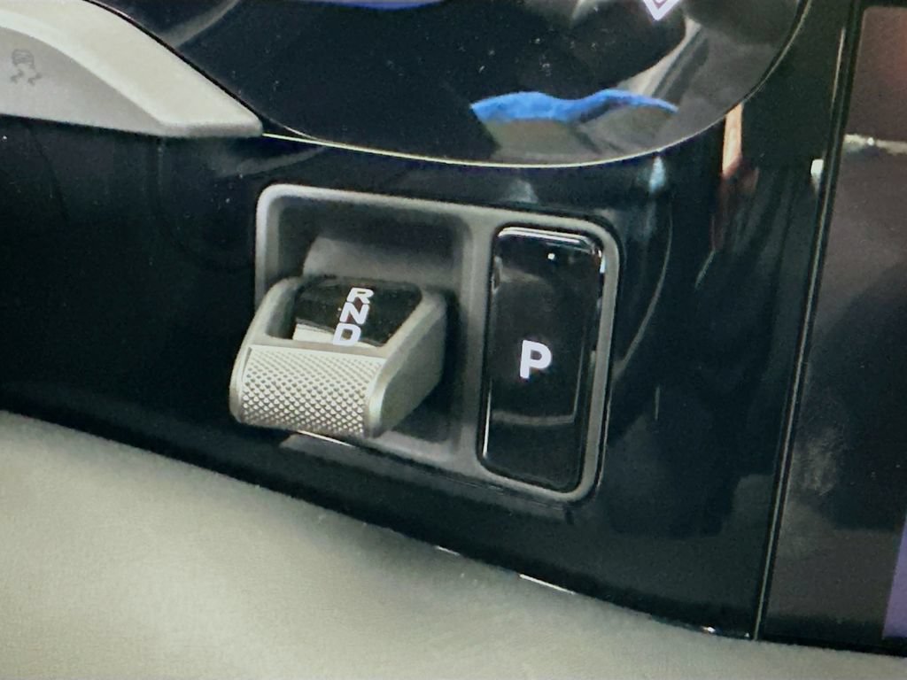 New 2025 Porsche Taycan 4S AWD/4WD image 19