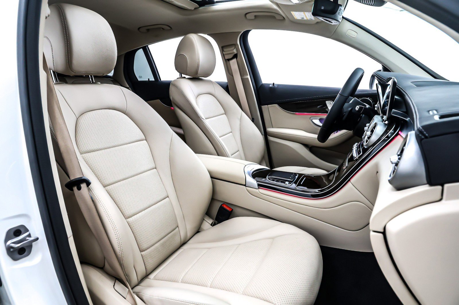 Certified 2023 Mercedes-Benz GLC 300 4MATIC Coupe image 8