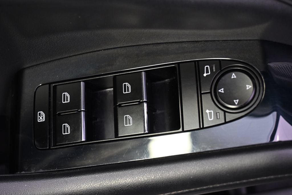 Used 2019 MAZDA MAZDA3 AWD Hatchback w/ Premium Pkg image 23