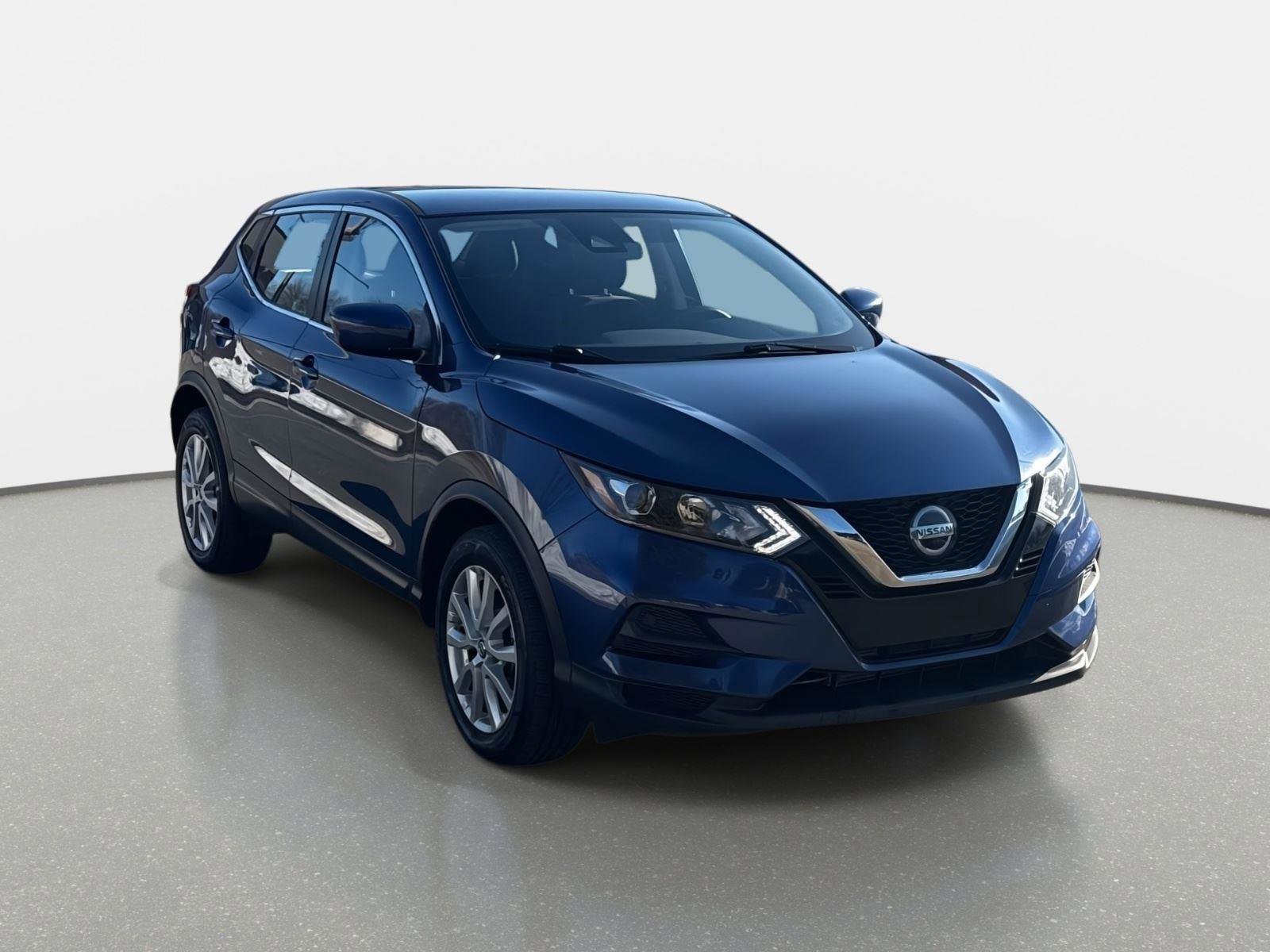 Used 2021 Nissan Rogue Sport S image 3