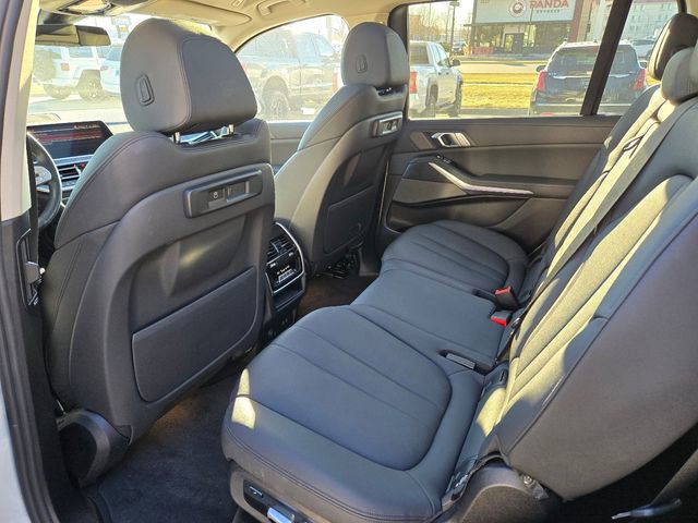 Used 2021 BMW X7 xDrive40i w/ Premium Package image 37
