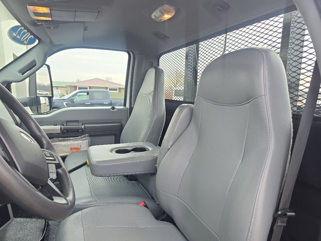 Used 2022 Ford F750 2WD Regular Cab Super Duty image 18