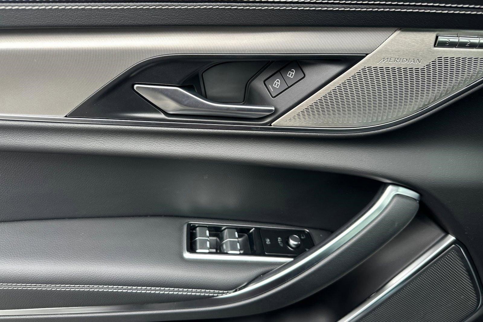 New 2024 Jaguar XF R-Dynamic SE image 12