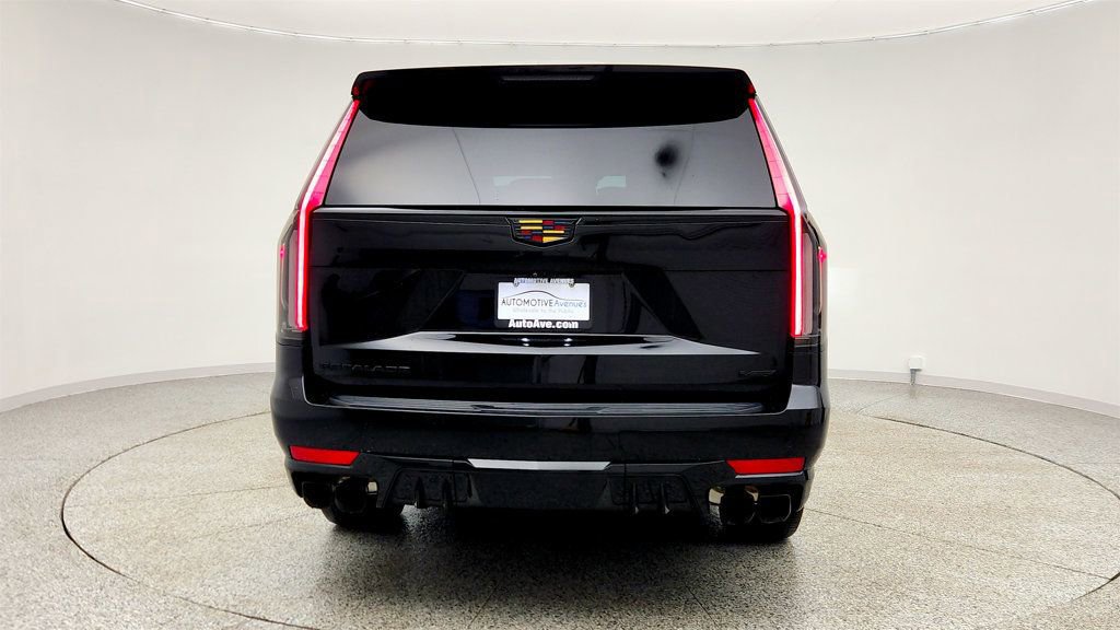 Used 2023 Cadillac Escalade V image 6