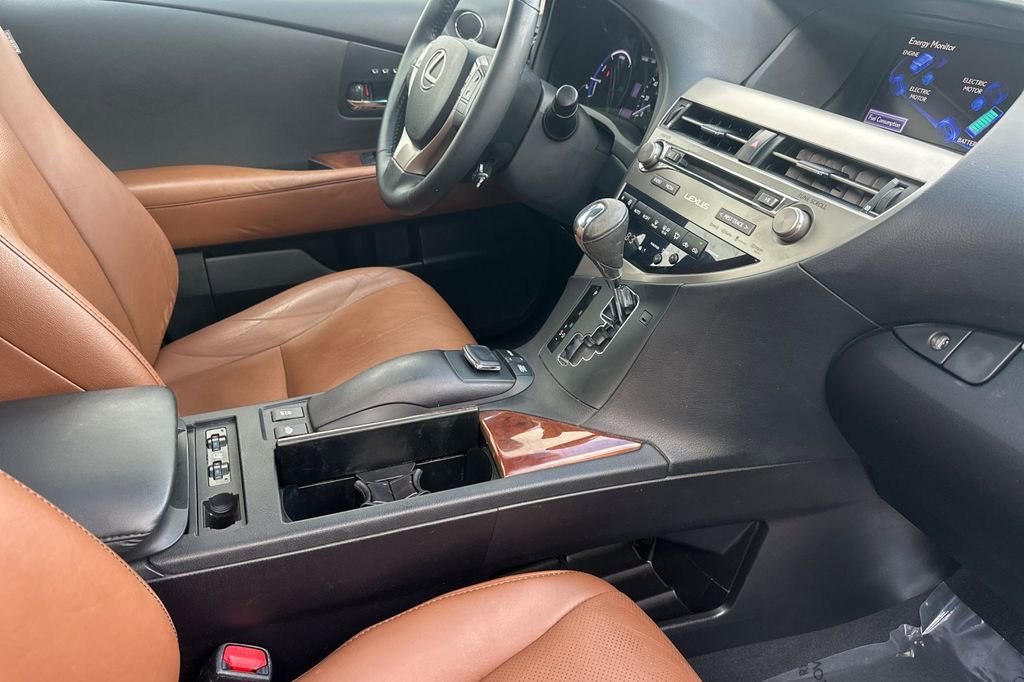 Used 2015 Lexus RX 450h AWD image 16