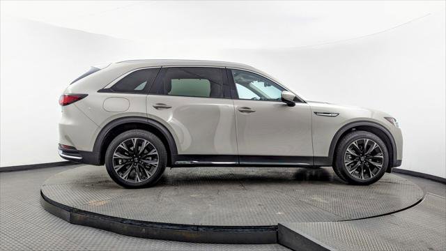 Used 2024 MAZDA CX-90 Plug-In Hybrid w/ Premium Pkg image 9