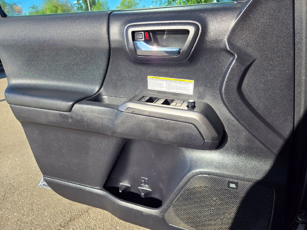 Used 2020 Toyota Tacoma TRD Off-Road w/ TRD Premium Off Road Package AWD/4WD image 23