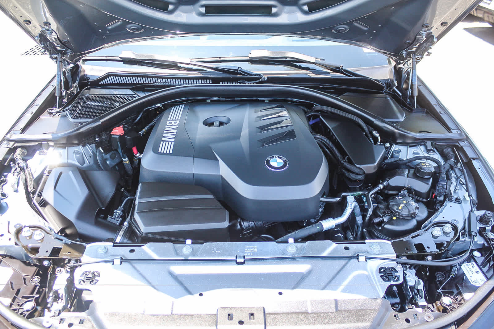 Used 2026 BMW 330i Sedan w/ Premium Package RWD image 28