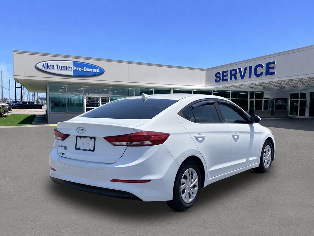 Used 2017 Hyundai Elantra SE FWD image 8