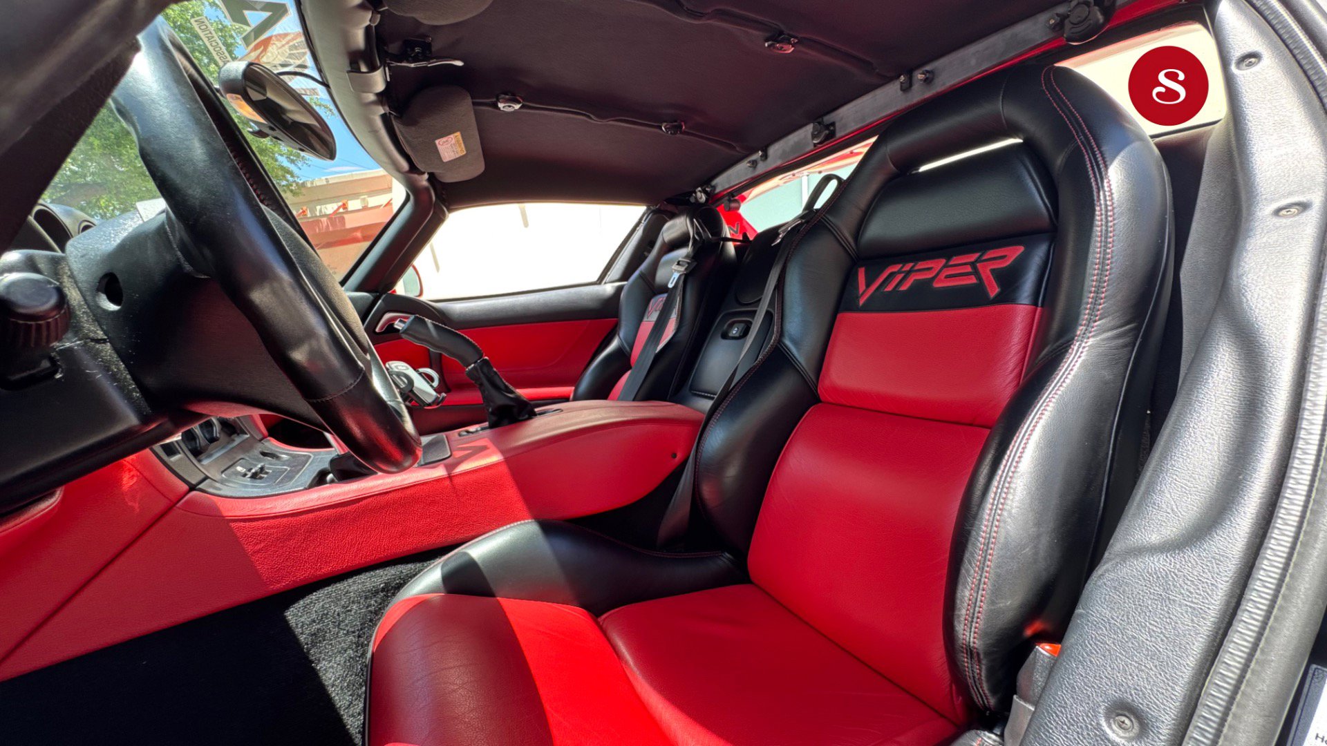 Used 2001 Dodge Viper RT/10 RWD image 10