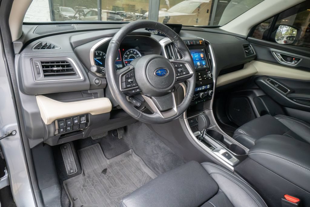 Used 2022 Subaru Ascent Limited w/ Technology Package AWD/4WD image 9