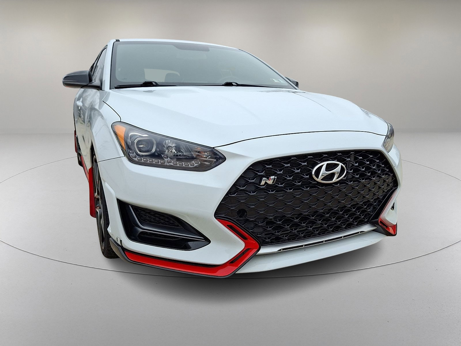 Used 2019 Hyundai Veloster N N w/ Performance Package image 2
