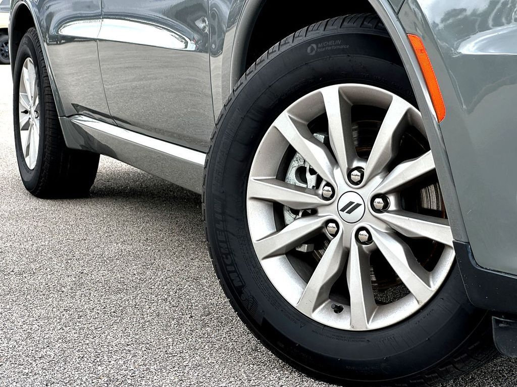 Used 2025 Dodge Durango GT RWD image 2