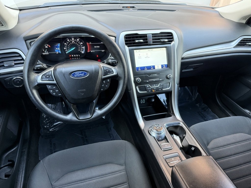 Used 2020 Ford Fusion SE image 22