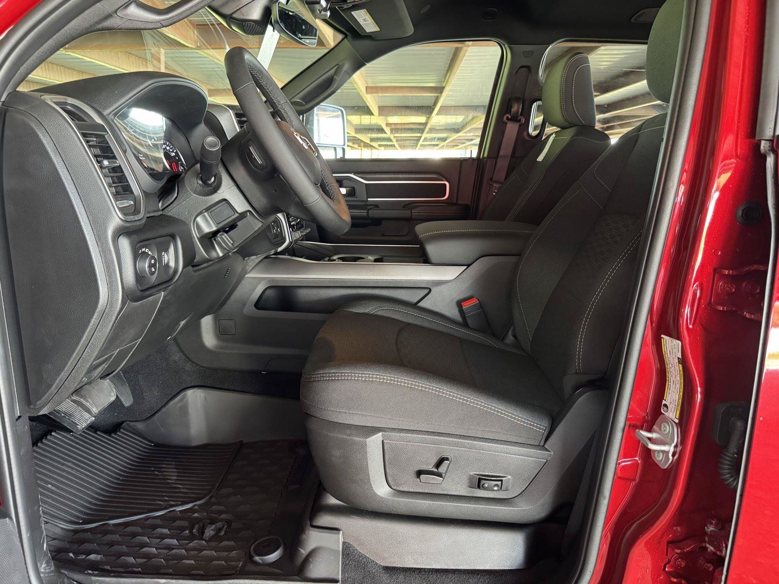 New 2026 RAM 3500 Lone Star AWD/4WD image 29