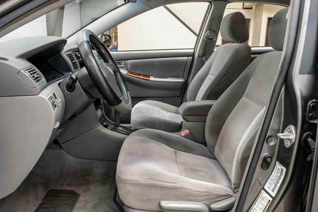 Used 2006 Toyota Corolla LE image 4